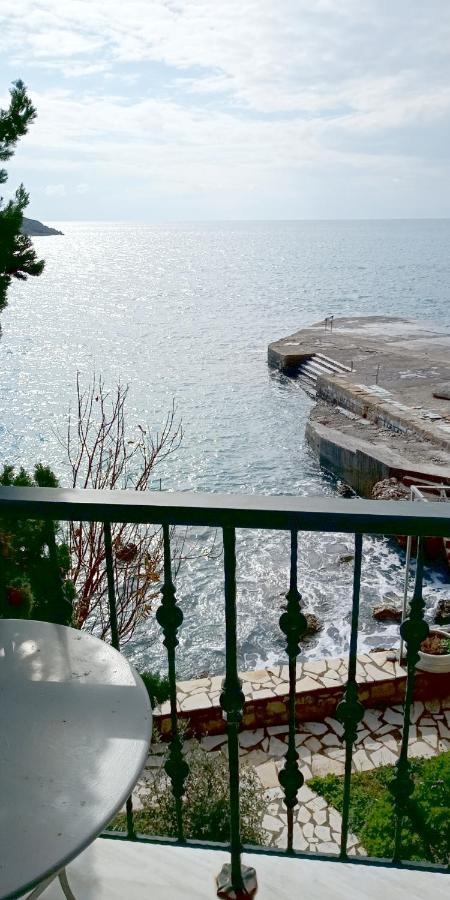 Апарт отель Gorgones, Sea-Front, Great View Кардамили Экстерьер фото