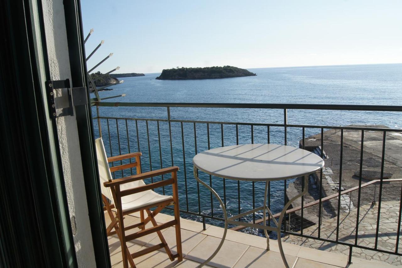 Апарт отель Gorgones, Sea-Front, Great View Кардамили Экстерьер фото