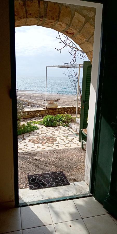 Апарт отель Gorgones, Sea-Front, Great View Кардамили Экстерьер фото